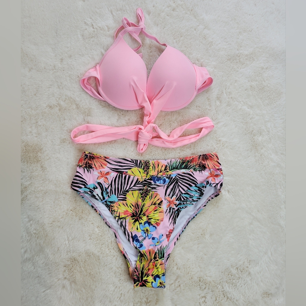 Nwt pink tropical floral bikini set